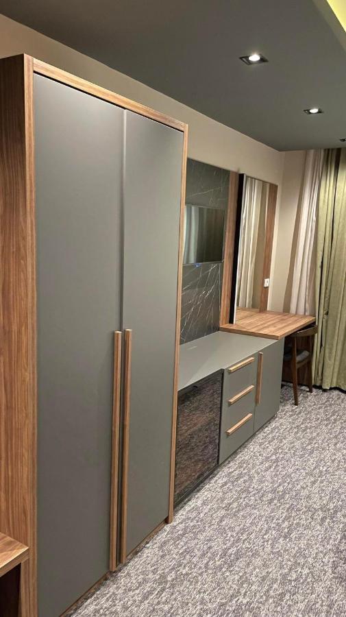 Hotel Emka Тетово Екстер'єр фото