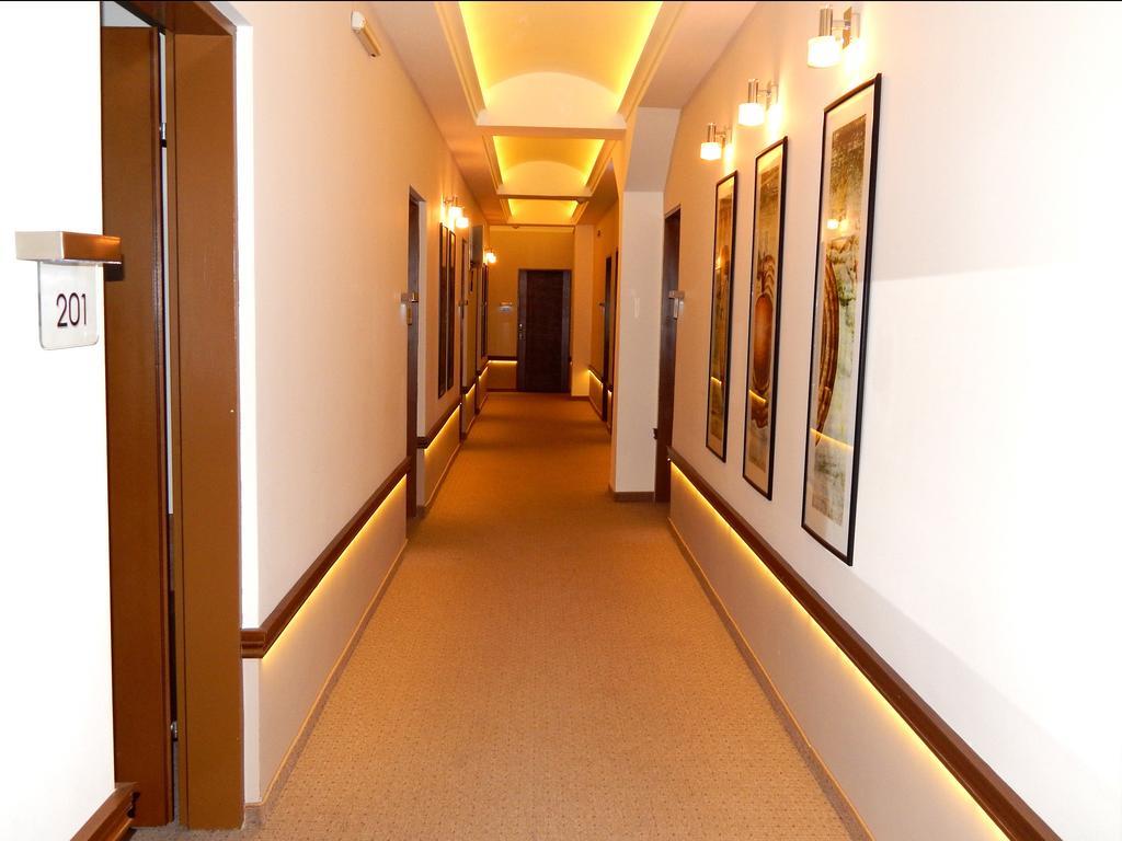 Hotel Emka Тетово Екстер'єр фото